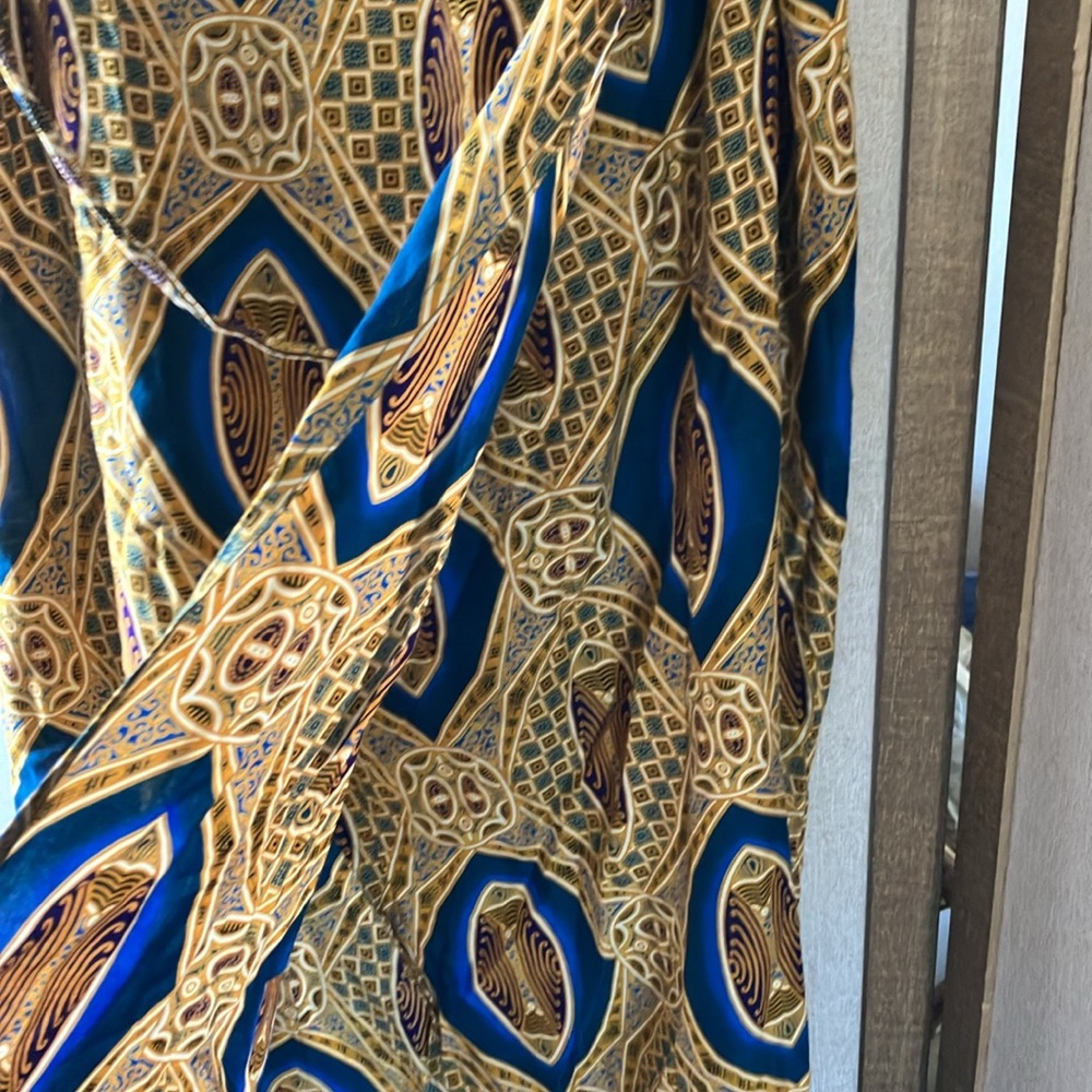 FINAL MARKDOWN Fire Studio Blue and Gold Patterned boho look wrap style skirt 1X - Picture 12 of 12